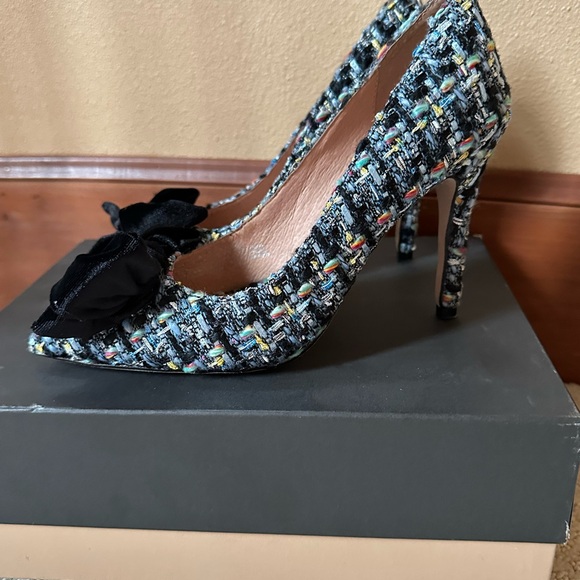 Atlantic Pacific x Halogen heels - Picture 2 of 4